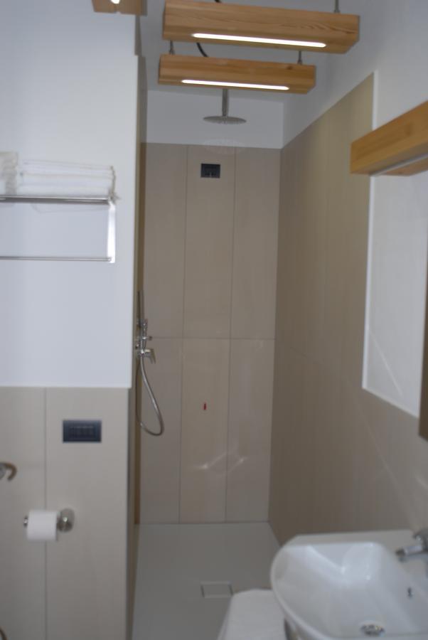 Casnate Con Bernate B&B Alciliegio מראה חיצוני תמונה